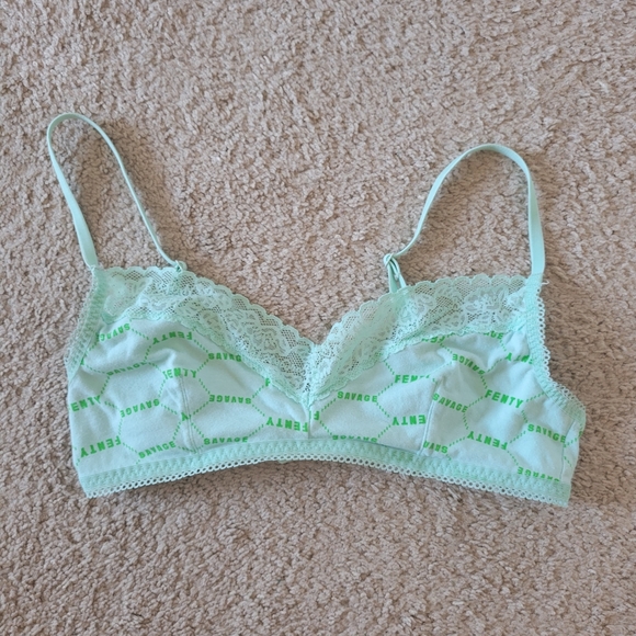Savage fenty bras bundle training bras - Picture 6 of 9